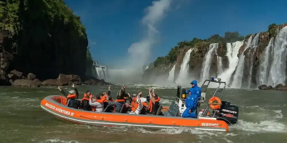 Macuco Boat Ride