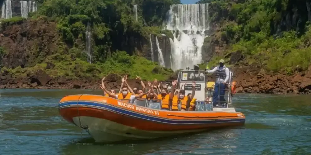 Macuco Boat Ride
